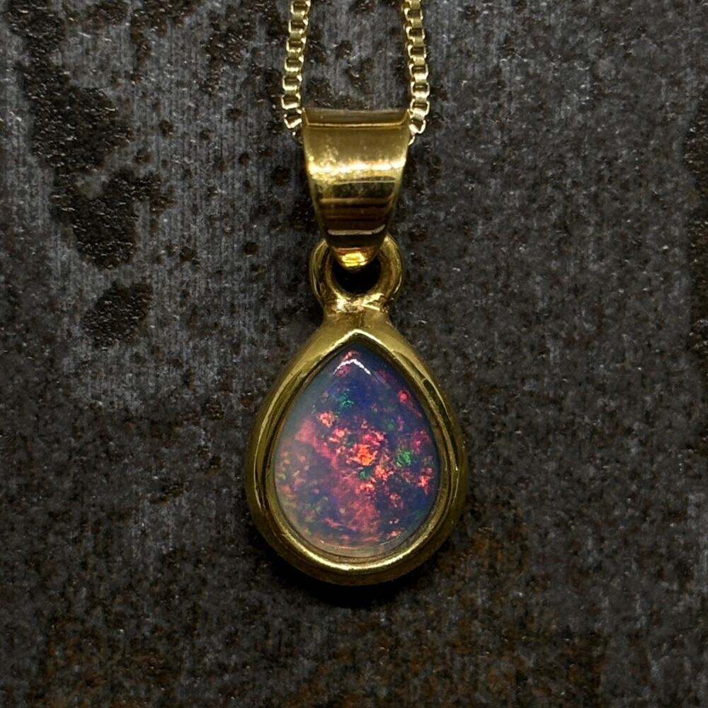 Dazzling Welo Ethiopian Orange Firework Pear Cut Opal Necklace